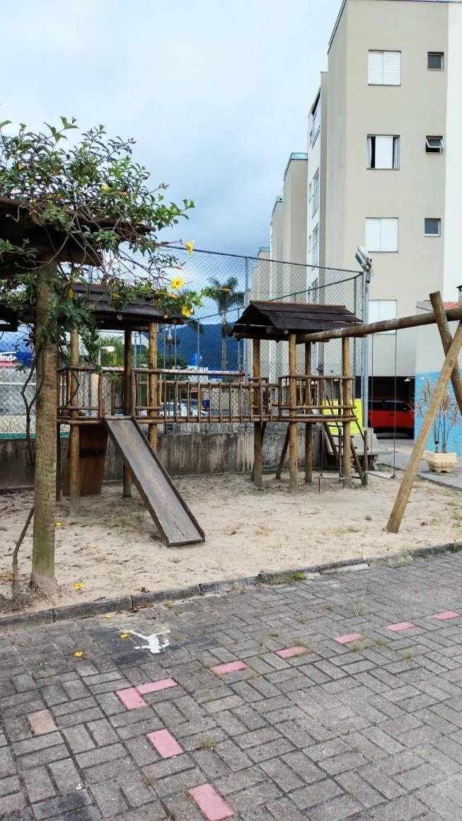 Apartamento Com Piscina Churrasqueira Em Ubatuba Apartment Exterior photo